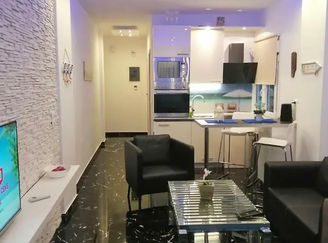 Totani Lux * Peraía